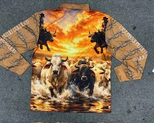 Alternative view of Bull fishing shirt