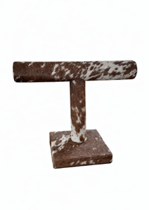 Single tier bracelet holder
