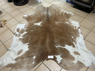 Xl cowhide 11 (7.4″x6.6″)